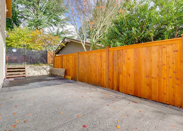 'The Silverlake Hideaway' - Chic Everett Adu