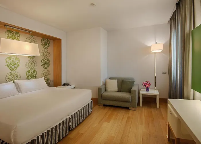 Central hotel: Nh Firenze