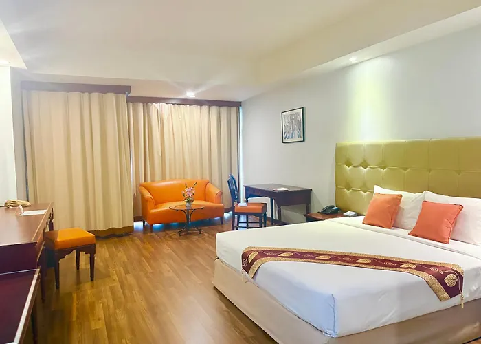 Hotels With Four Stars Tai Pan
