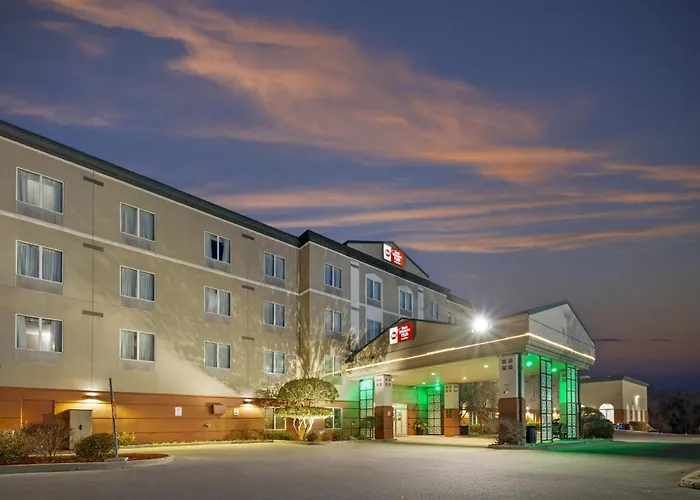 Waterpark hotels Best Western Plus Pembina Inn & Suites