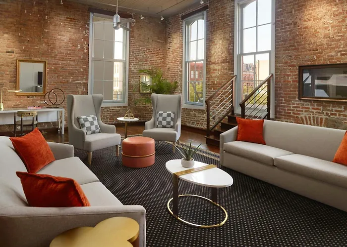 Luxury hotel only: The Tremont House, Galveston, A Tribute Portfolio Hotel