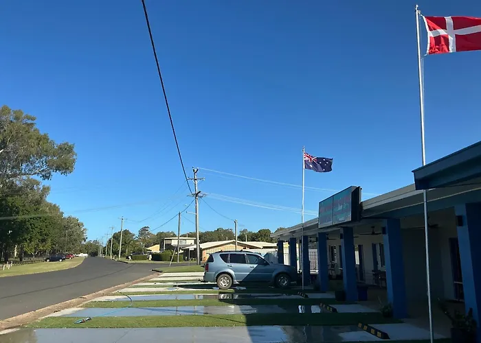 Moore Park Beach Inn