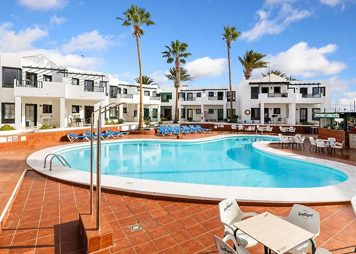 Hotel cerca del colegio: Apartamentos Luz Y Mar