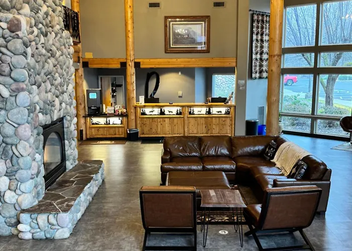 River Lodge And Cabins