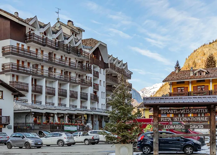 Monterosa Elite Lyshaus Luxury Mountain View
