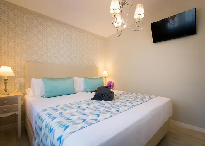 Holidays2Malaga Suites