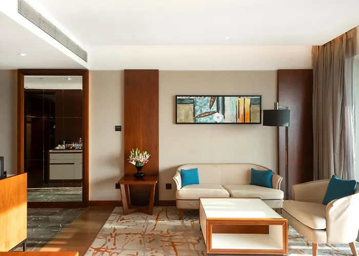 Jacuzzi hotel: Grand Hyatt Kochi Bolgatty