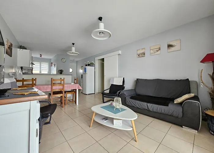 Maisonnette près du centre, proche plage et commerces - FR-1-476-84