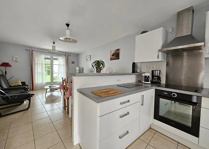 Maisonnette près du centre, proche plage et commerces - FR-1-476-84
