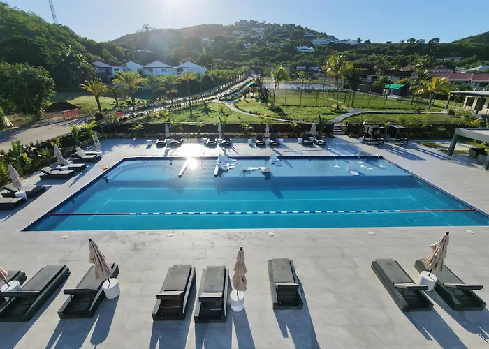 Luxury Waterfront Villa 431F Starlink Wifi