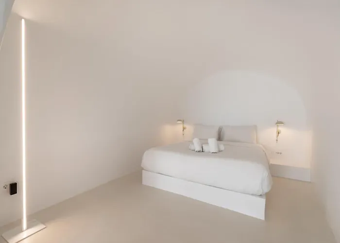 Aesthesis Boutique Villas Fira