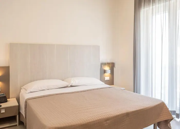 Nuovo HOTEL SETTIBI 20m dalla spiaggia