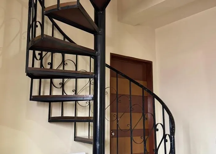 Luxury hotel only: Elliannah Pines Hotel