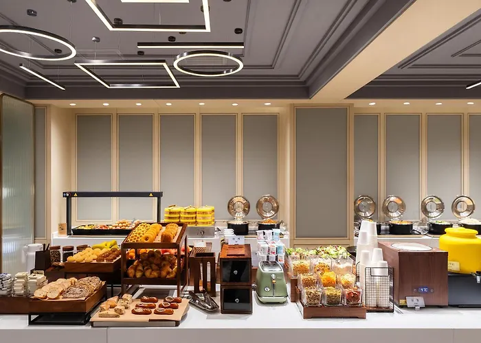 Atour Hotel Nanjing East Road The Bund