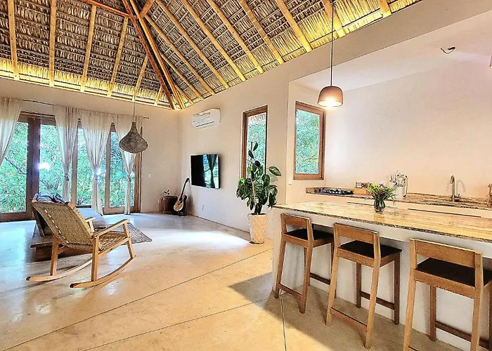 Yam Hotel