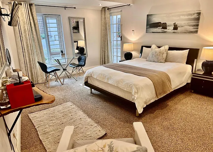 Guests house Spacious Private Suite In Central Morningside