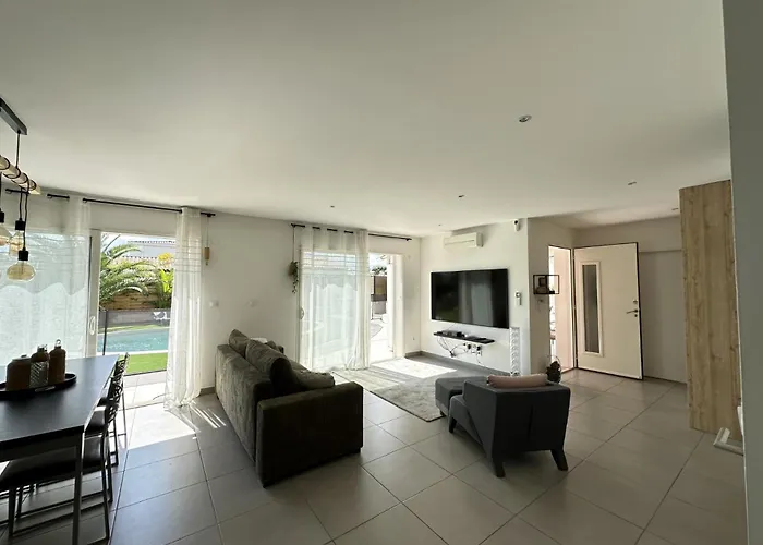 Villa ROSÉA DU VAR in PACA Piscine Privée 10mn de Fréjus