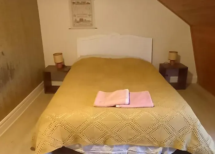 Belle maison ancienne bien équipée avec vue