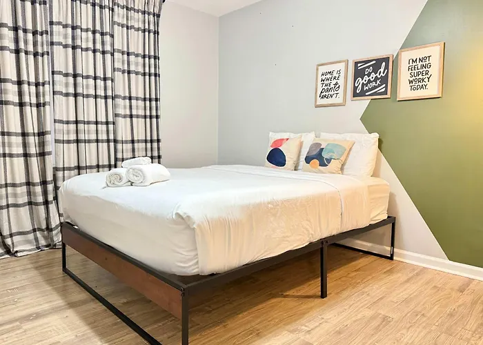 New Entire Place Cozy Quiet 2B2B Townhouse Sp1267