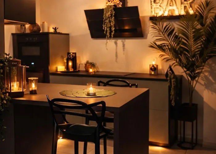 Ô Spa Privatif - Luxury Suite - JACUZZI-SAUNA-NETFLIX-FISHSPA-SERVIETTES-PEIGNOIRS-SANDALES-CAFE