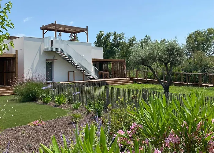 V0767 - Vias Plage - Villa T4 jardin climatisation solarium ménage draps