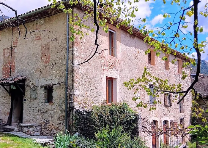 Maison du Château, Sérénité au Cœur du Verdon