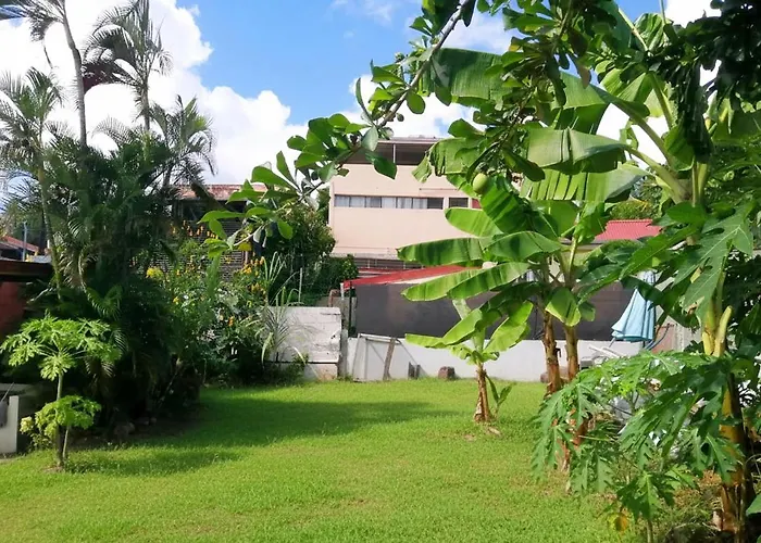 L'Escale Foyalaise - Wifi, Clim, Jardin, Terrasse, Parking