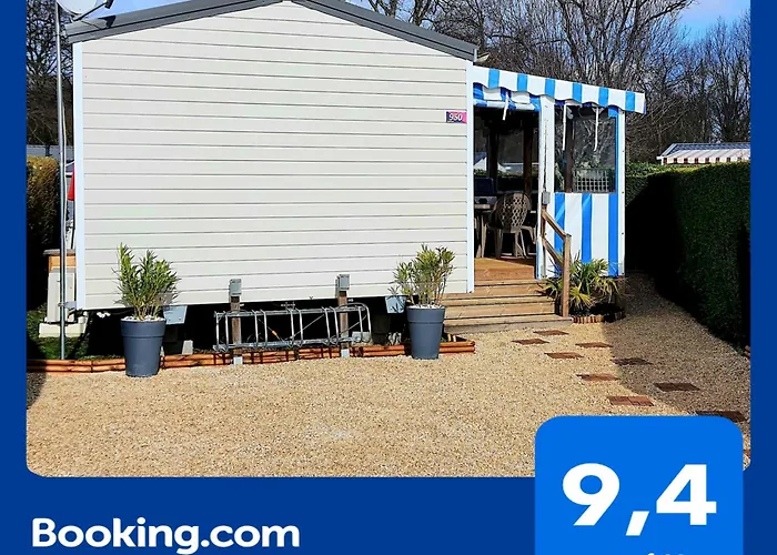 Mobilhome 2ch climatisé-terrasse fermée-4 vélos-camping 4 étoiles Les Charmettes