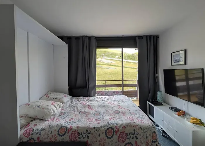 Studio cosy pour 4 avec balcon et Wi-Fi, accès direct aux pistes - FR-1-602-59