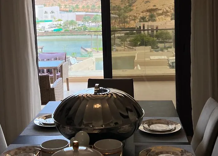 W Muscat Bay
