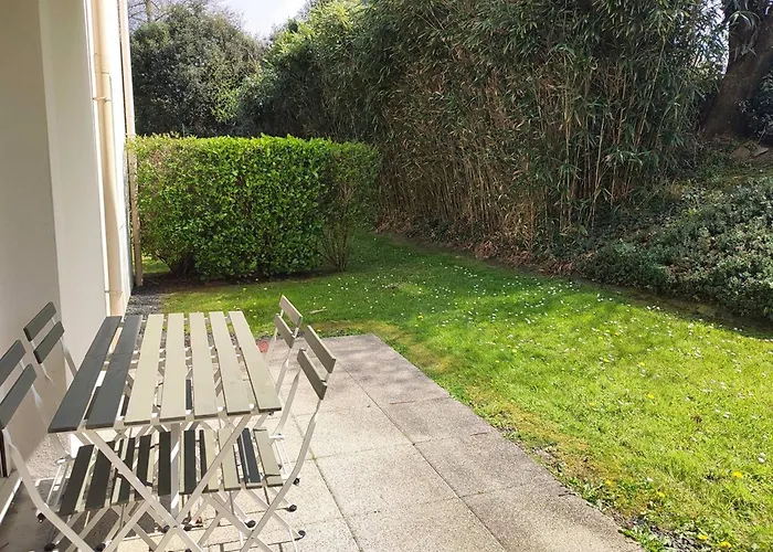 Appartement avec WIFI, terrasse, jardin, parking privé à 800m de la plage à Trébeurden - FR-1-368-386