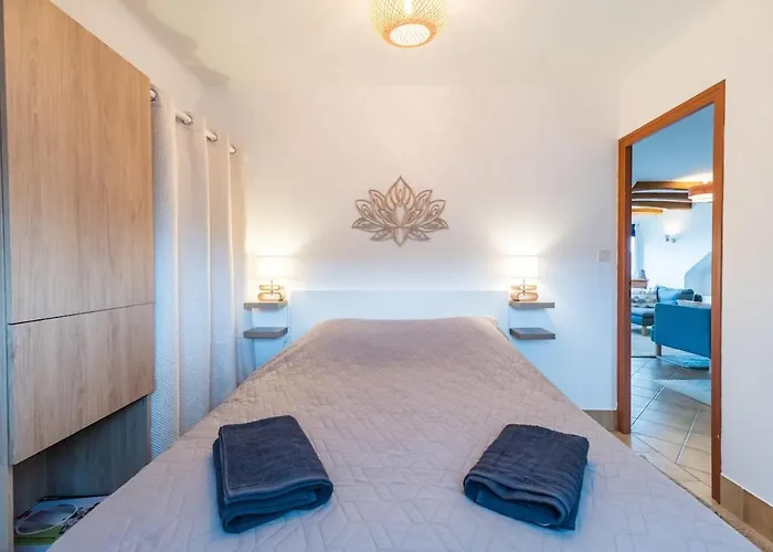 Face A La Mer Avec Terrasse Ensoleillee Brehec