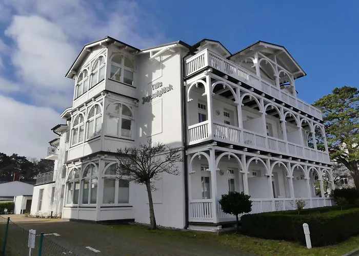 strandnahe FeWo mit Terrasse, Villa Jugendglück, Binz