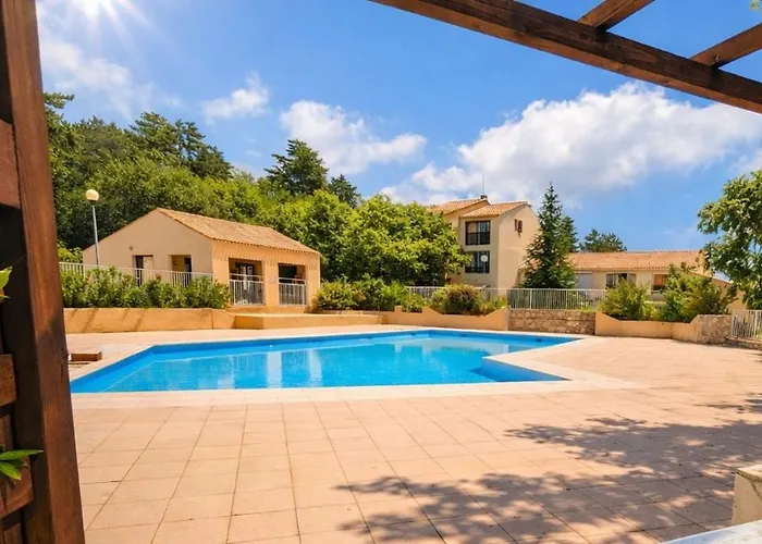 Évasion au calme - Maison cosy avec piscine et tennis