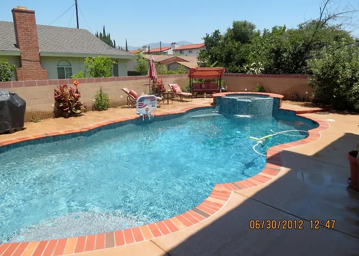 Elegant Private Studio With Private Entrance And Pool Access