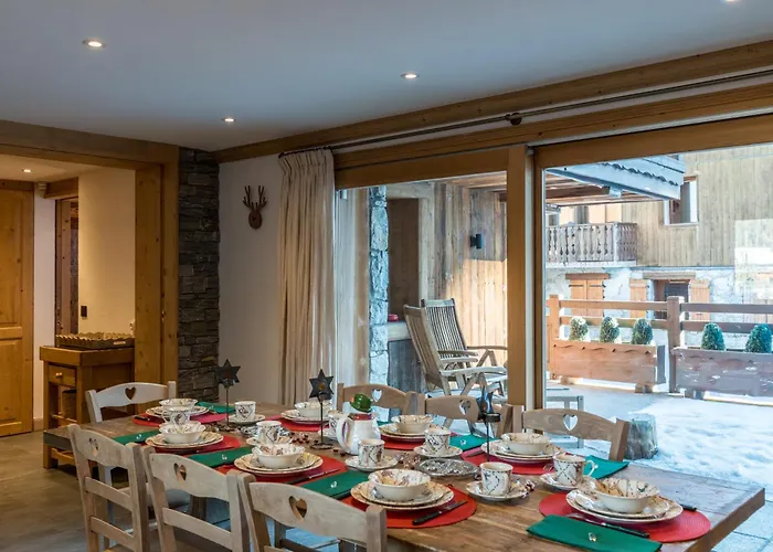 Chalet La Grande Ourse Meribel - 175M2 Apartment Almost Ski-In Ski-Out
