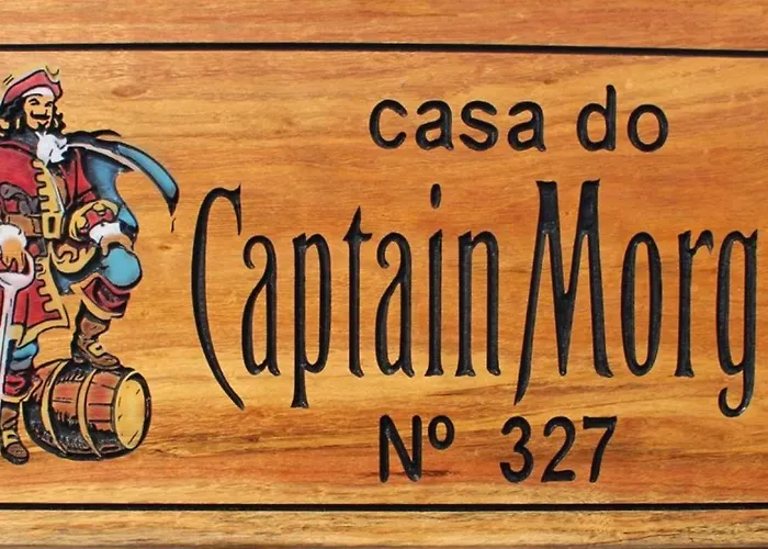 Pousada Captain Morgan Pontal do Sul com Piscina