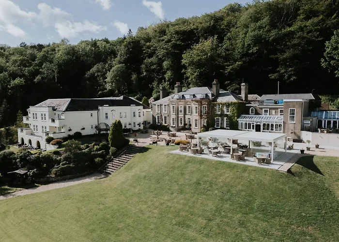 Family Hotel: New House Country Hotel