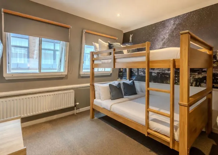 Lodge: Stewart By Heeton Concept - Aparthotel Edinburgh