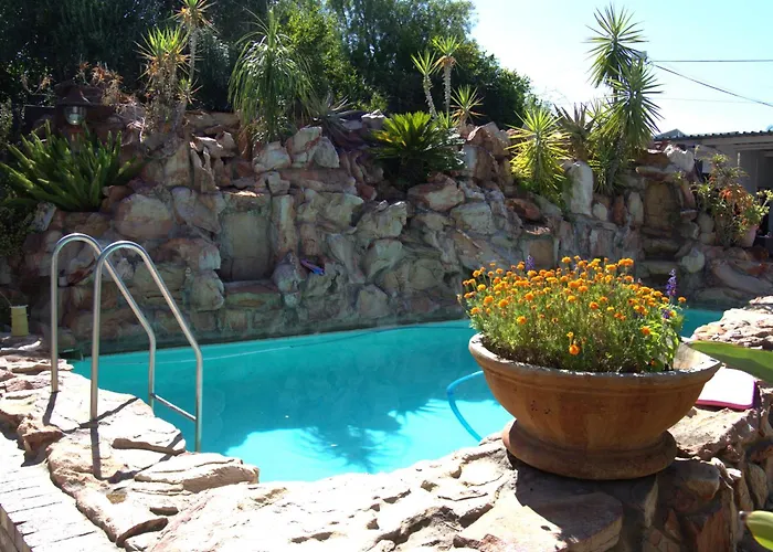 Bed and Breakfast Beit Shalom Before Known As Best Little Guesthouse