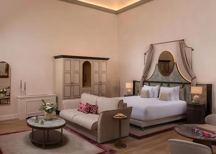 Hotel 5 stelle: NH Collection Firenze Porta Rossa