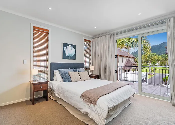 Putt It At Pauanui - Pauanui Holiday Home