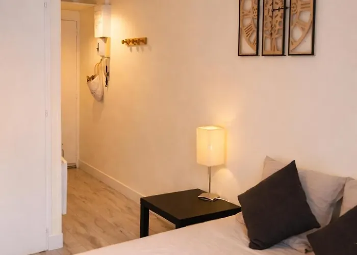 Studio face aux thermes Linge Compris