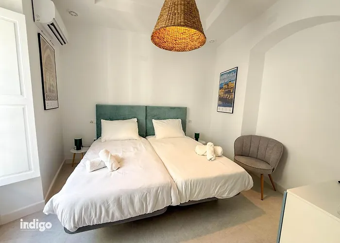 Casa de huéspedes: Casa Cristóbal Colón habitaciones con vistas a Semana Santa y Fiestas