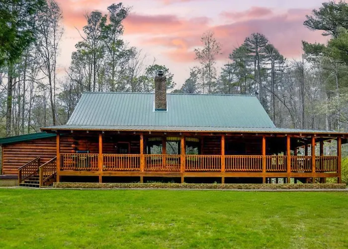 Twin Creeks Lodge By Avantstay