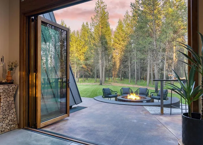 Lazy River Glamp-House By Avantstay