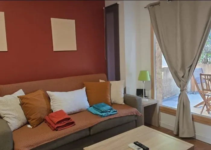 Villa 4 to5 pers T2 climatisée dans résidence vue mer piscine chauffée