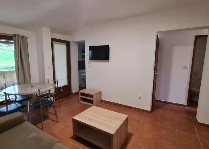 Villa 4 to5 pers T2 climatisée dans résidence vue mer piscine chauffée