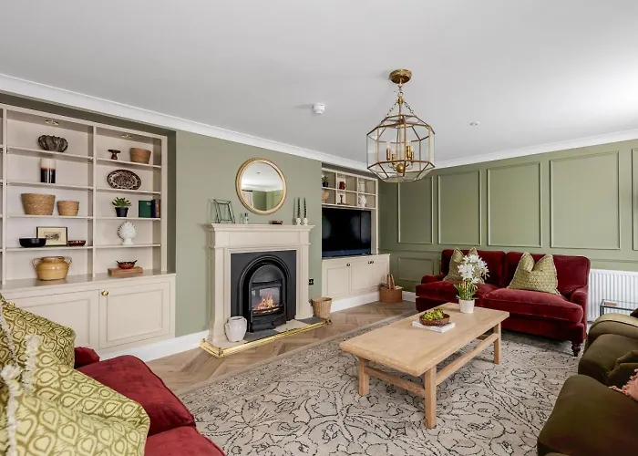 5 Bed In Lymington Oc-96189