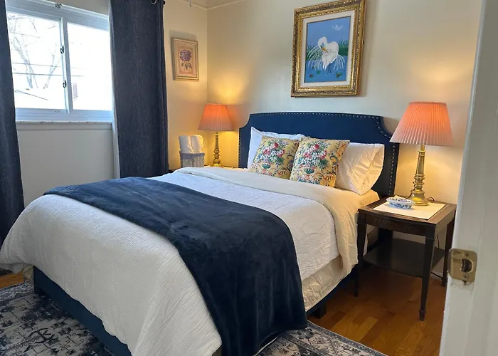 Charming Getaway Make Memories